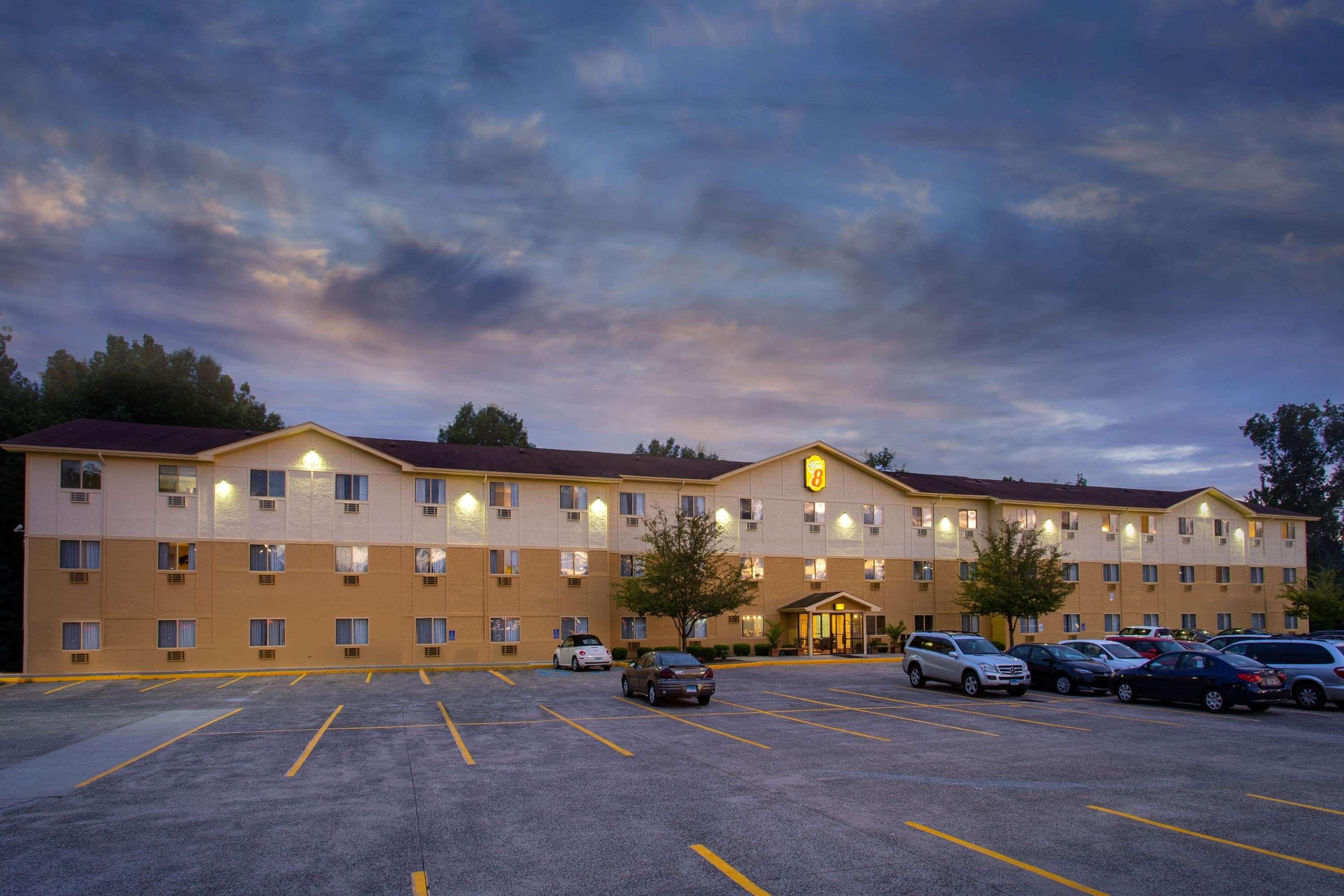 Hotel Super 8 By Wyndham Cromwell/Middletown Exterior foto